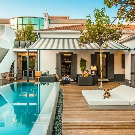 Villa Sleeps 6 With Pool Air Con And Wifi *